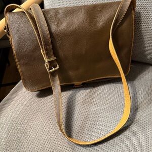 Enny 1995 Brown/Tan Leather Crossbody Messenger